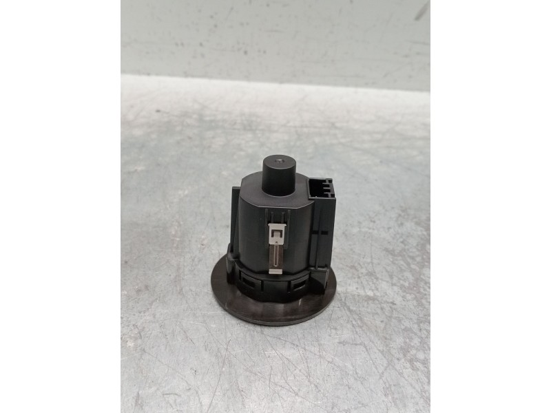 Recambio de mando multifuncion para volvo v60 ii (225) d3 referencia OEM IAM 8888767986 31674767 