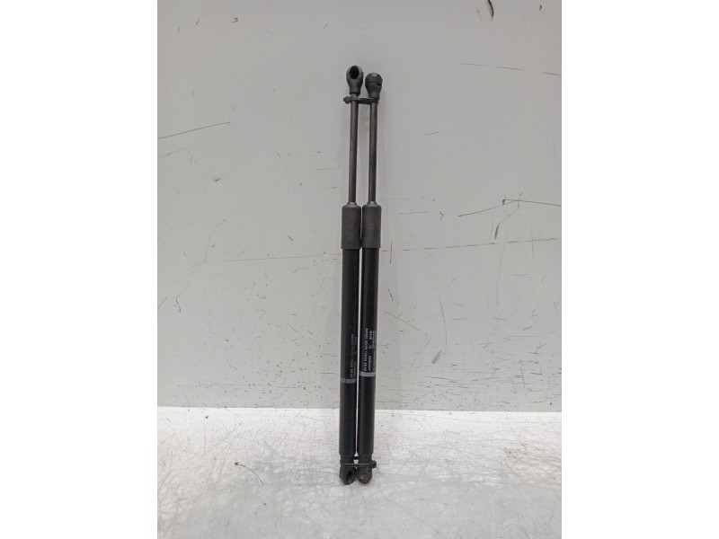 Recambio de amortiguadores capo para volvo v60 ii (225) d3 referencia OEM IAM 31468172  