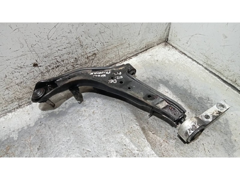 Recambio de brazo suspension inferior delantero derecho para nissan primera berlina (p12) acenta referencia OEM IAM   