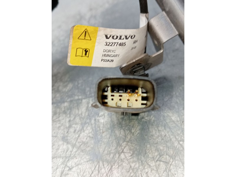 Recambio de airbag delantero derecho para volvo v60 ii (225) d3 referencia OEM IAM 32277485 airbag capo 