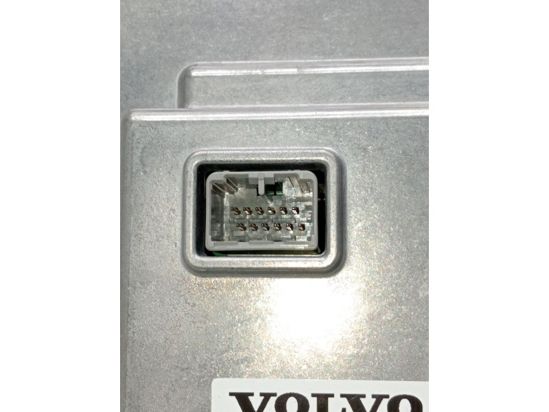 Recambio de pantalla multifuncion para volvo v60 ii (225) d3 referencia OEM IAM 32218885AE 32315268AA 