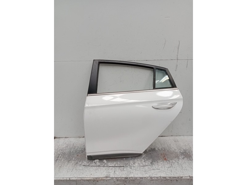 Recambio de puerta trasera izquierda para hyundai ioniq (ae) 1.6 gdi hybrid referencia OEM IAM  5P 