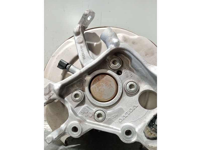 Recambio de mangueta trasera derecha para volvo v60 ii (225) d3 referencia OEM IAM 31476232  