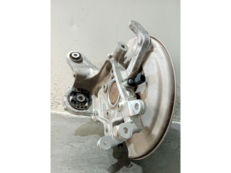 Recambio de mangueta trasera izquierda para volvo v60 ii (225) d3 referencia OEM IAM 31476231  