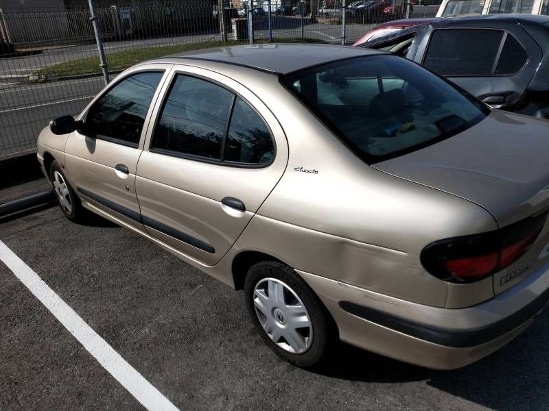 renault megane i classic (la0) del año 1998