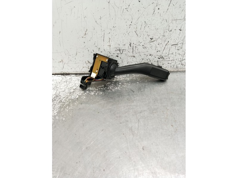 Recambio de mando luces para volkswagen caddy iii furgoneta/monovolumen (2ka, 2kh, 2ca, 2ch) 1.9 tdi referencia OEM IAM 1K095351