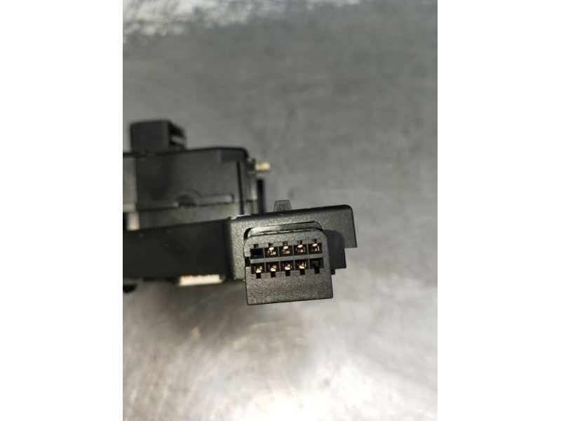 Recambio de mando luces para volkswagen caddy iii furgoneta/monovolumen (2ka, 2kh, 2ca, 2ch) 1.9 tdi referencia OEM IAM 1K095351