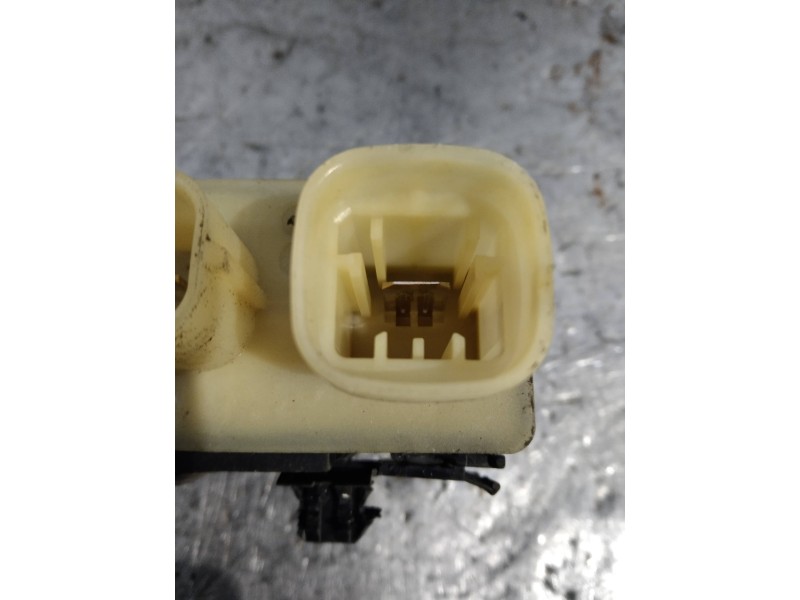 Recambio de caja precalentamiento para peugeot partner kombi active referencia OEM IAM 9652021180  