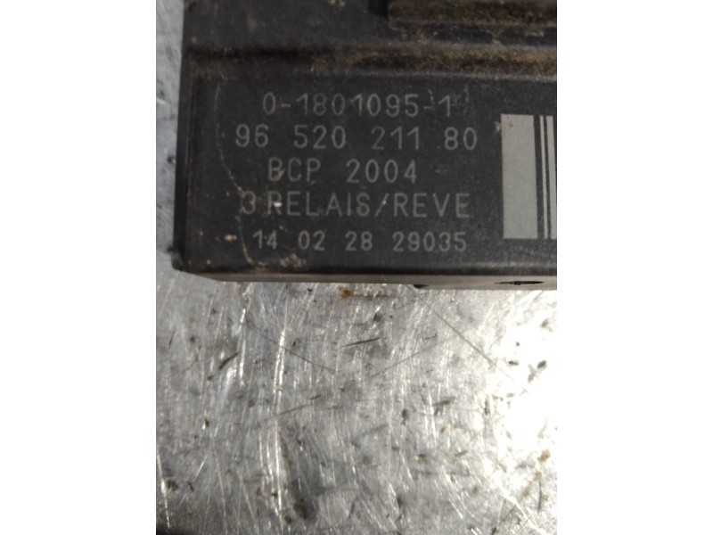 Recambio de caja precalentamiento para peugeot partner kombi active referencia OEM IAM 9652021180  