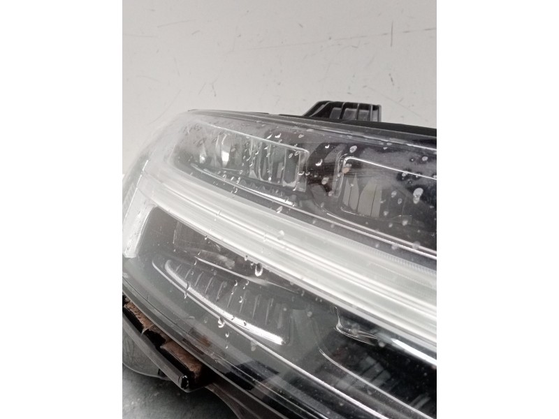 Recambio de faro derecho para volvo v60 ii (225) d3 referencia OEM IAM   