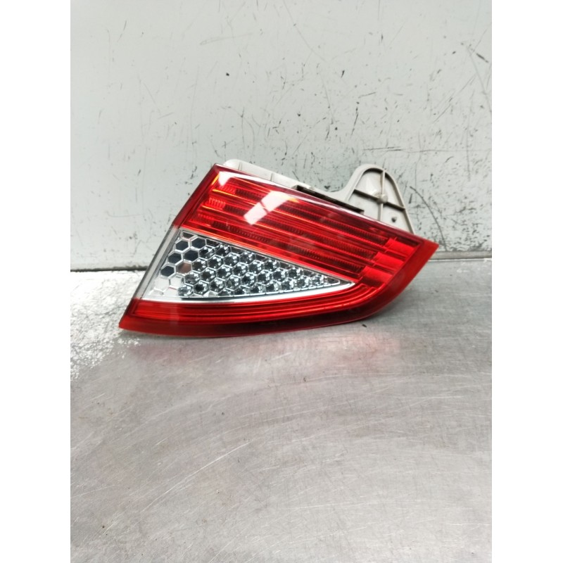 Recambio de piloto trasero derecho interior para ford mondeo iv (ba7) 2.0 referencia OEM IAM 7S7113A602A  