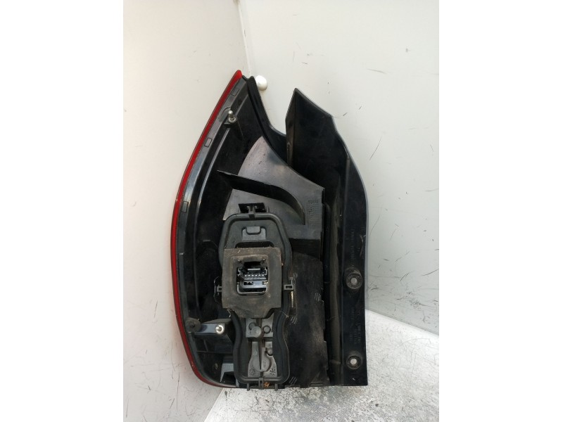 Recambio de piloto trasero derecho para renault scénic ii (jm0/1_) 1.5 dci (jm1e, jm16) referencia OEM IAM 8200474327  