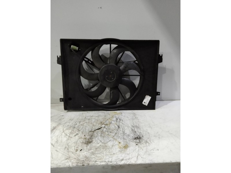 Recambio de electroventilador para kia sportage 2.0 crdi referencia OEM IAM 253802EXXX  