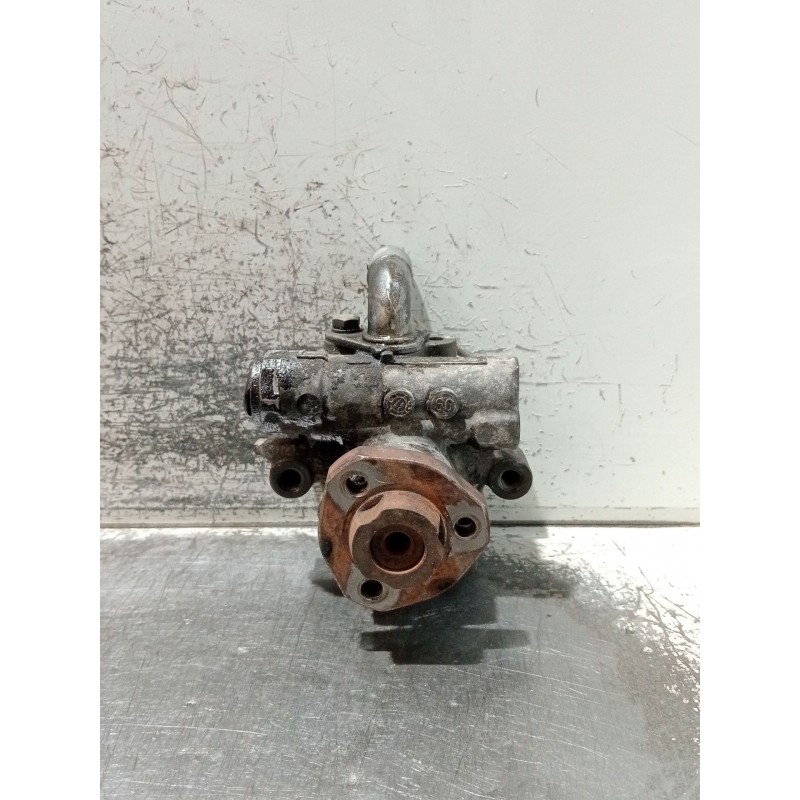 Recambio de bomba direccion para volkswagen caddy iii furgoneta/monovolumen (2ka, 2kh, 2ca, 2ch) 1.9 tdi referencia OEM IAM 2K04