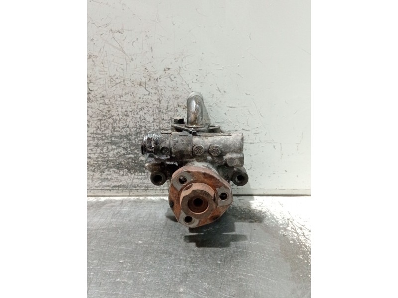 Recambio de bomba direccion para volkswagen caddy iii furgoneta/monovolumen (2ka, 2kh, 2ca, 2ch) 1.9 tdi referencia OEM IAM 2K04