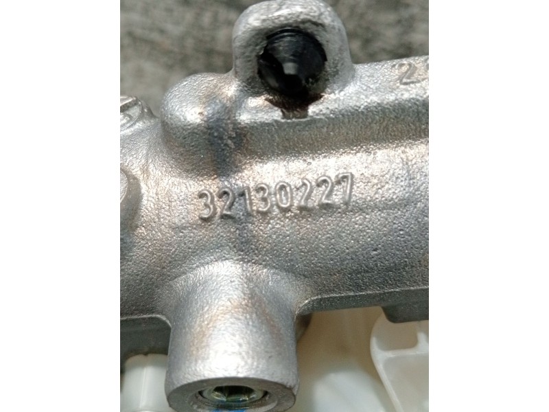 Recambio de bomba freno para volvo v60 ii (225) d3 referencia OEM IAM 32130227 32130228 