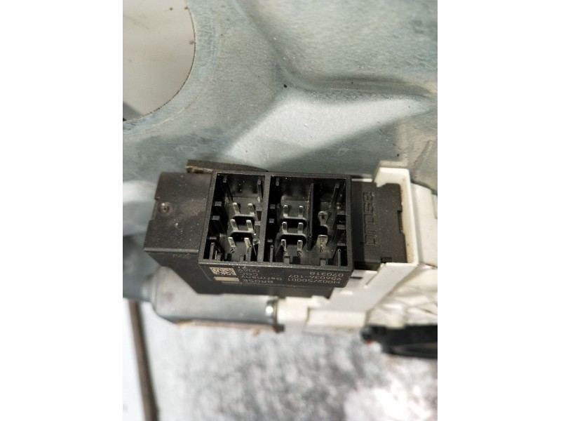 Recambio de elevalunas delantero derecho para seat ibiza iii (6l1) 1.4 tdi referencia OEM IAM 6L3837752CQ 6L3837756AQ 