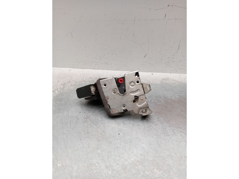 Recambio de motor cierre centralizado trasero izquierdo para bmw 5 touring (e39) 525 d referencia OEM IAM   