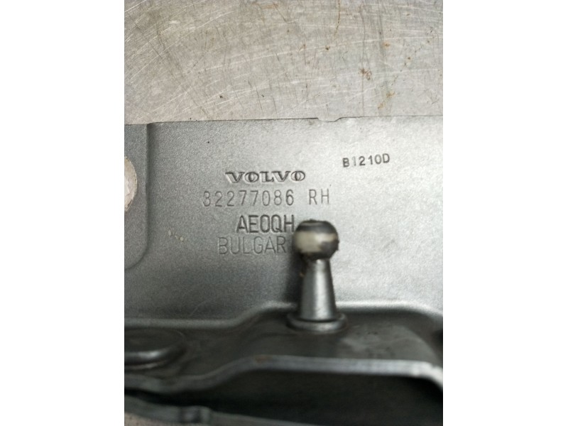 Recambio de airbag delantero derecho para volvo v60 ii (225) d3 referencia OEM IAM 32277086  bisagra capo derecha