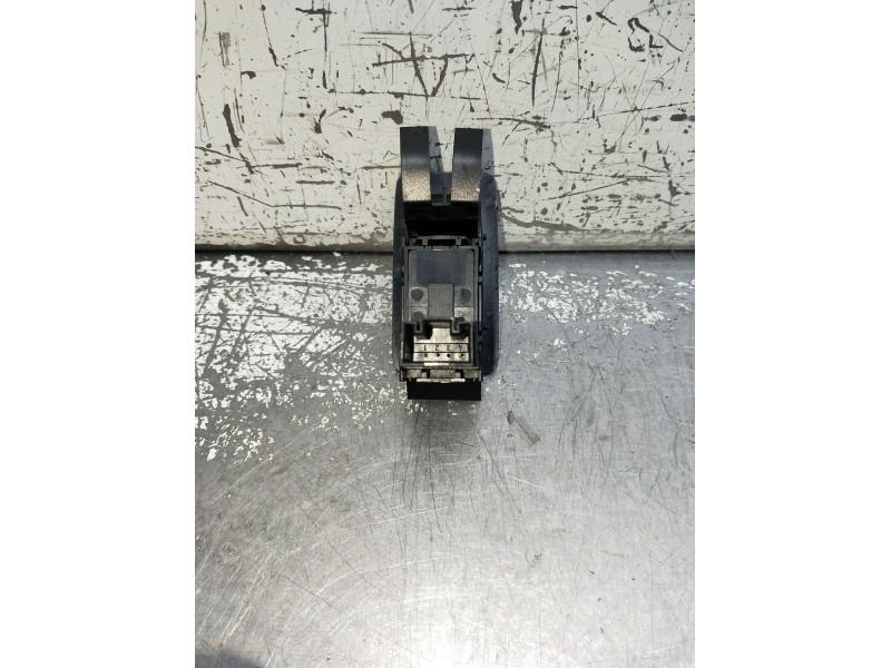 Recambio de mando elevalunas delantero derecho para volkswagen caddy iii furgoneta/monovolumen (2ka, 2kh, 2ca, 2ch) 1.9 tdi refe