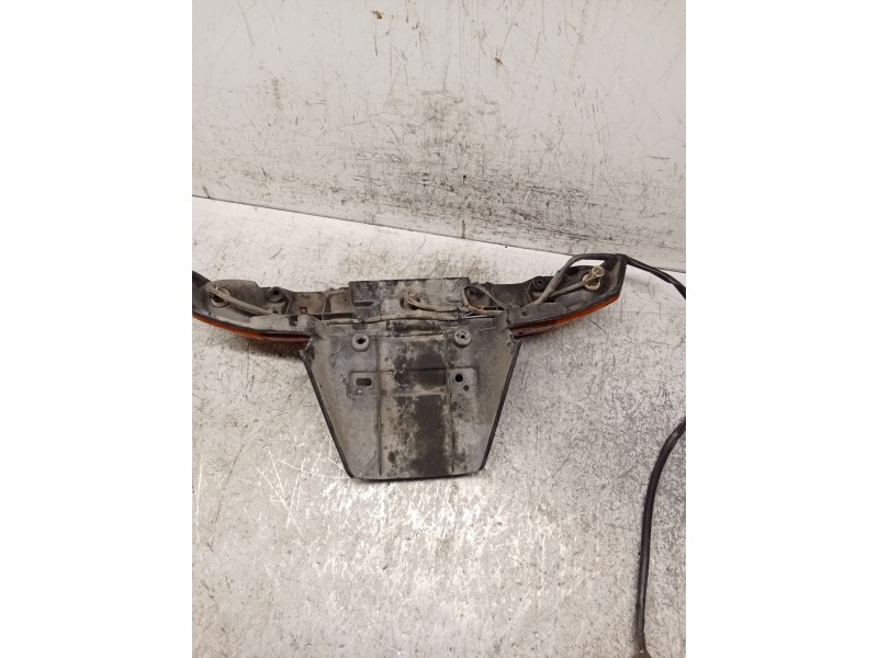 Recambio de piloto trasero central para honda cn cn 250 helix (mf02) referencia OEM IAM   