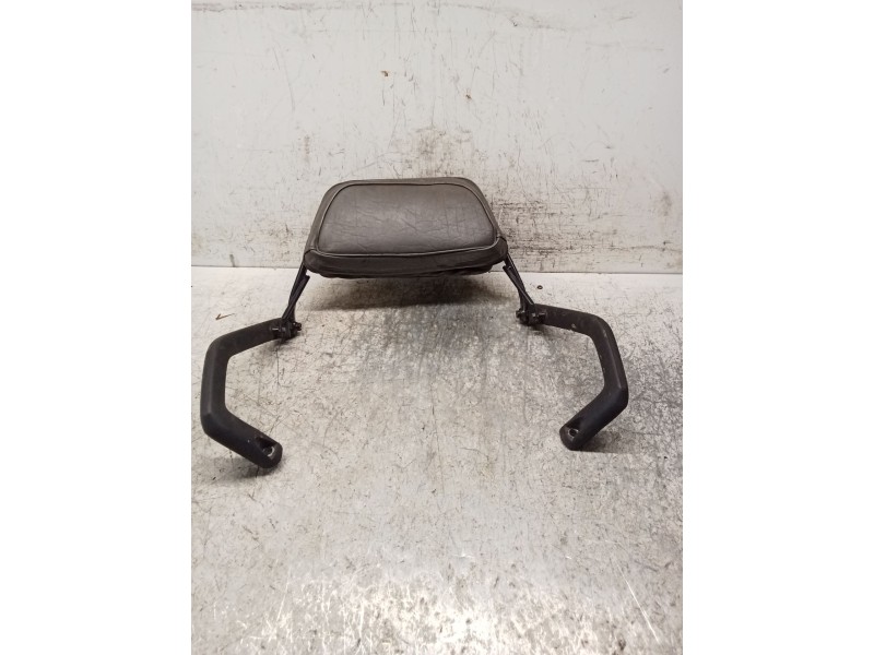 Recambio de asientos traseros para honda cn cn 250 helix (mf02) referencia OEM IAM   