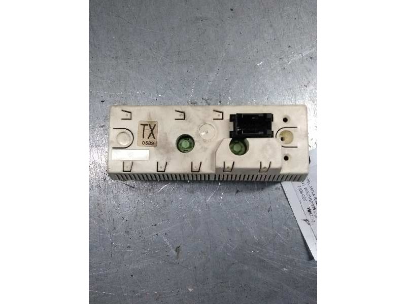 Recambio de pantalla multifuncion para opel astra g berlina comfort referencia OEM IAM 24461517  