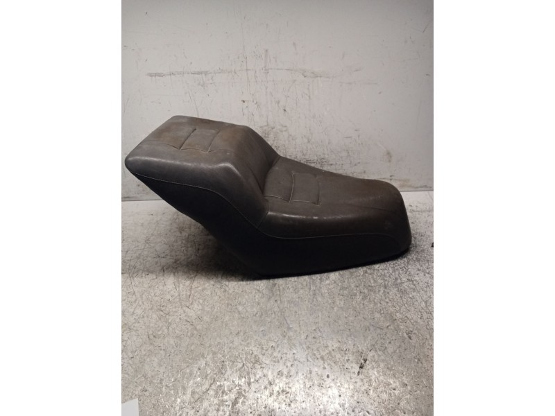 Recambio de asiento para honda cn cn 250 helix (mf02) referencia OEM IAM   