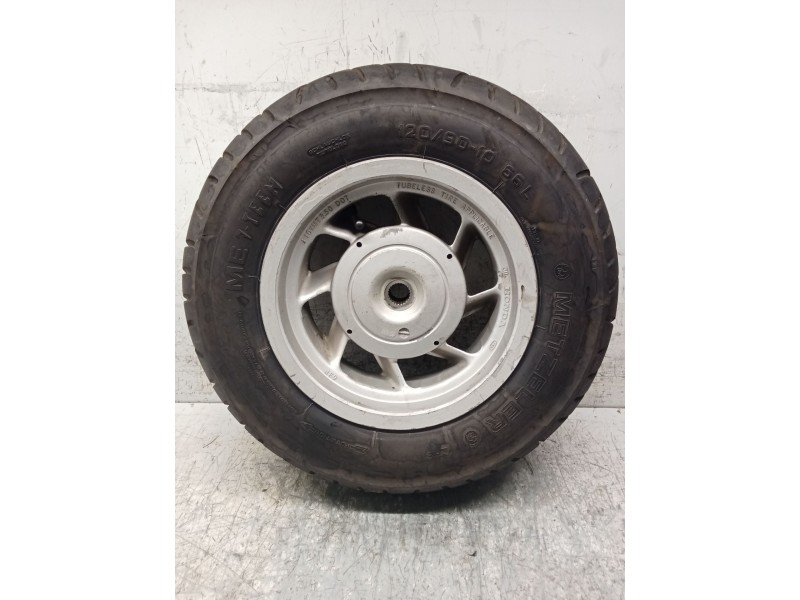Recambio de llanta para honda cn cn 250 helix (mf02) referencia OEM IAM 120/90- 10 TRASERA 