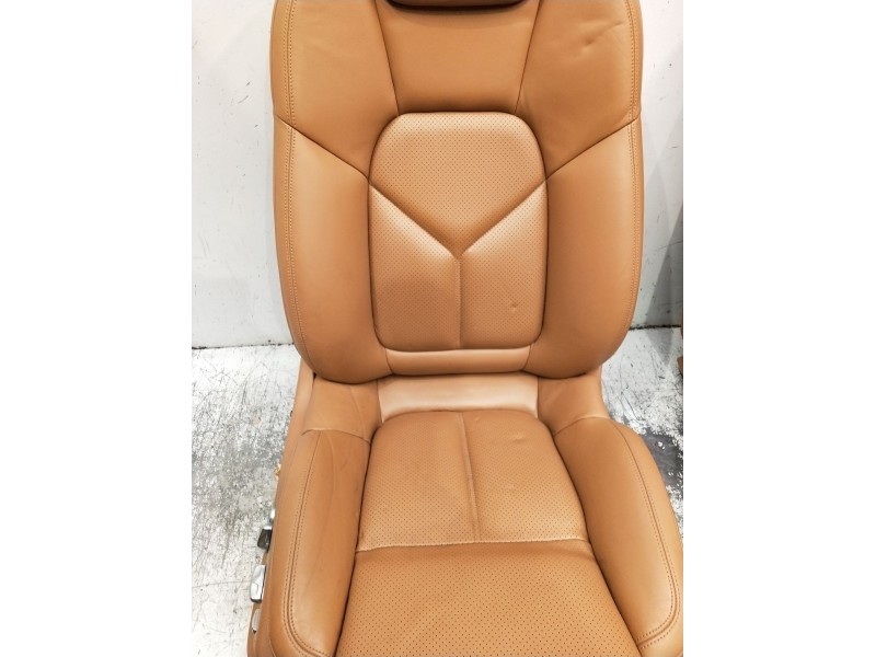 Recambio de juego asientos completo para porsche cayenne (92a) 4.8 s referencia OEM IAM  con tapizados 