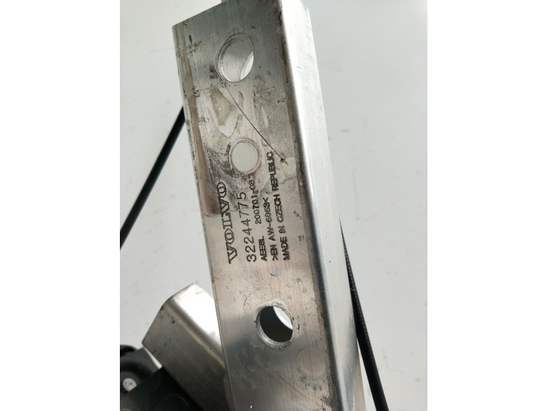 Recambio de panel frontal para volvo v60 ii (225) d3 referencia OEM IAM 32244775 1136343x 4385654