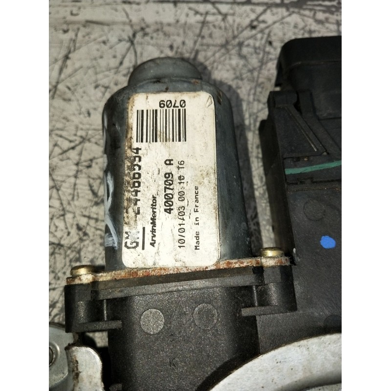 Recambio de elevalunas delantero derecho para opel corsa c (x01) 1.2 (f08, f68) referencia OEM IAM 400709A  3P