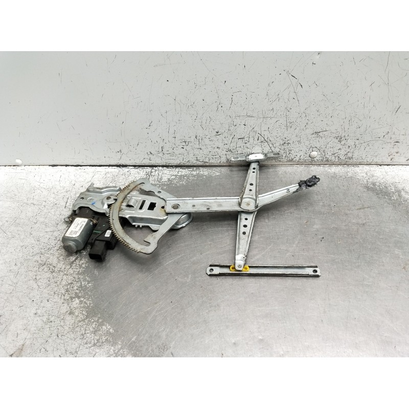 Recambio de elevalunas delantero izquierdo para opel corsa c (x01) 1.2 (f08, f68) referencia OEM IAM 24466593 400708A 3p