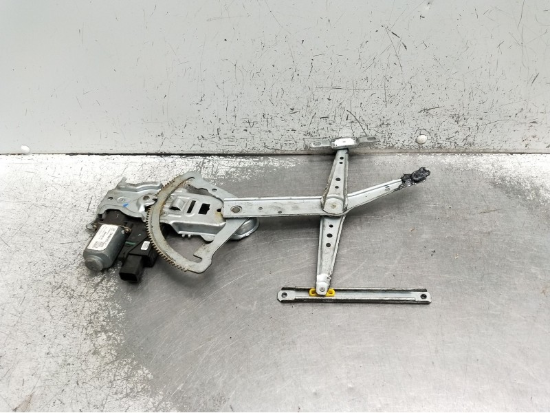 Recambio de elevalunas delantero izquierdo para opel corsa c (x01) 1.2 (f08, f68) referencia OEM IAM 24466593 400708A 3p