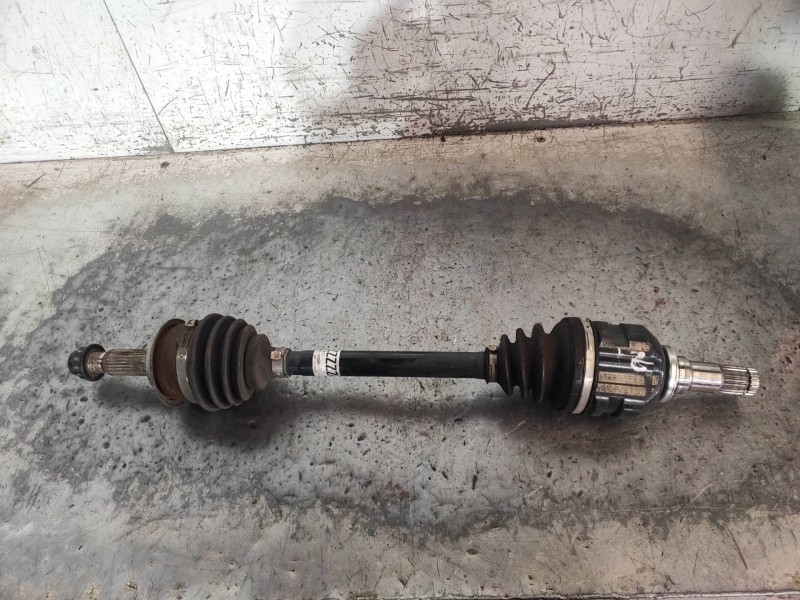 Recambio de transmision delantera izquierda para toyota yaris hybrid active referencia OEM IAM 434200D650  