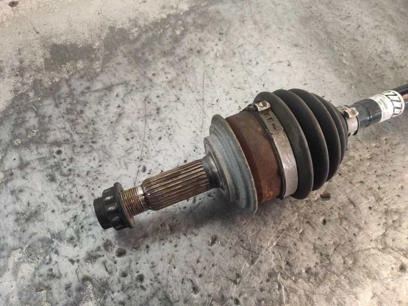 Recambio de transmision delantera izquierda para toyota yaris hybrid active referencia OEM IAM 434200D650  