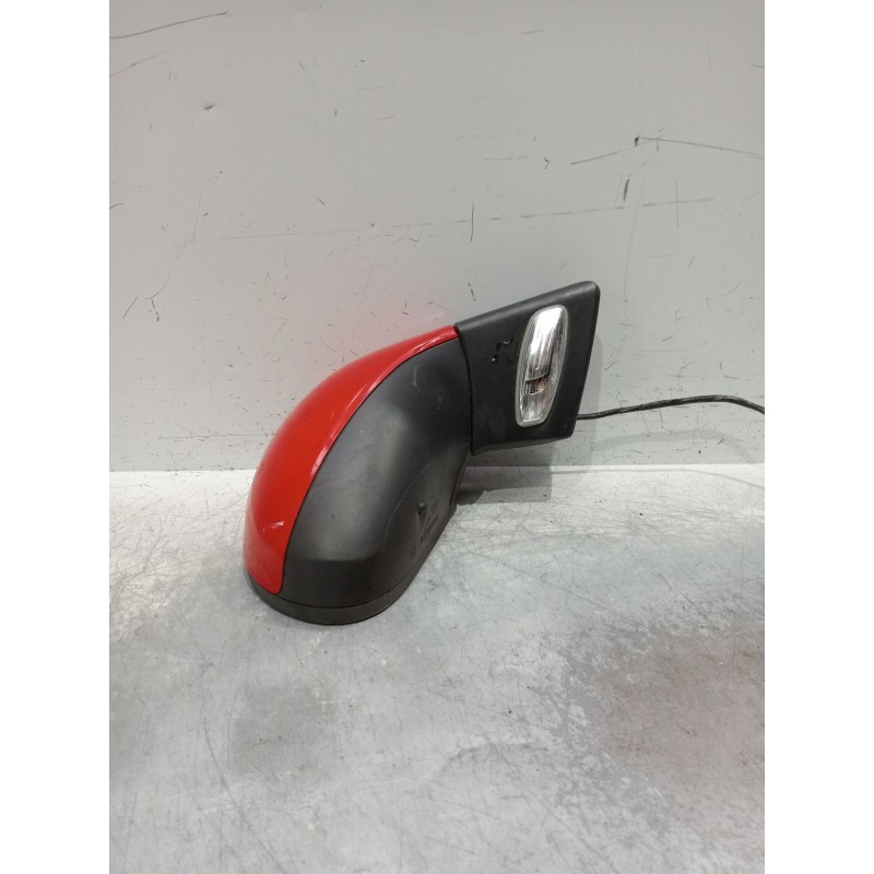 Recambio de retrovisor derecho para peugeot 207 1.4 hdi referencia OEM IAM electrico 2 enchufes 5 y 4 cables 