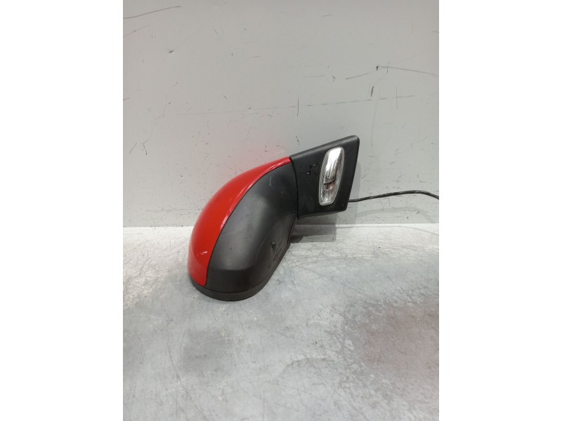 Recambio de retrovisor derecho para peugeot 207 1.4 hdi referencia OEM IAM electrico 2 enchufes 5 y 4 cables 