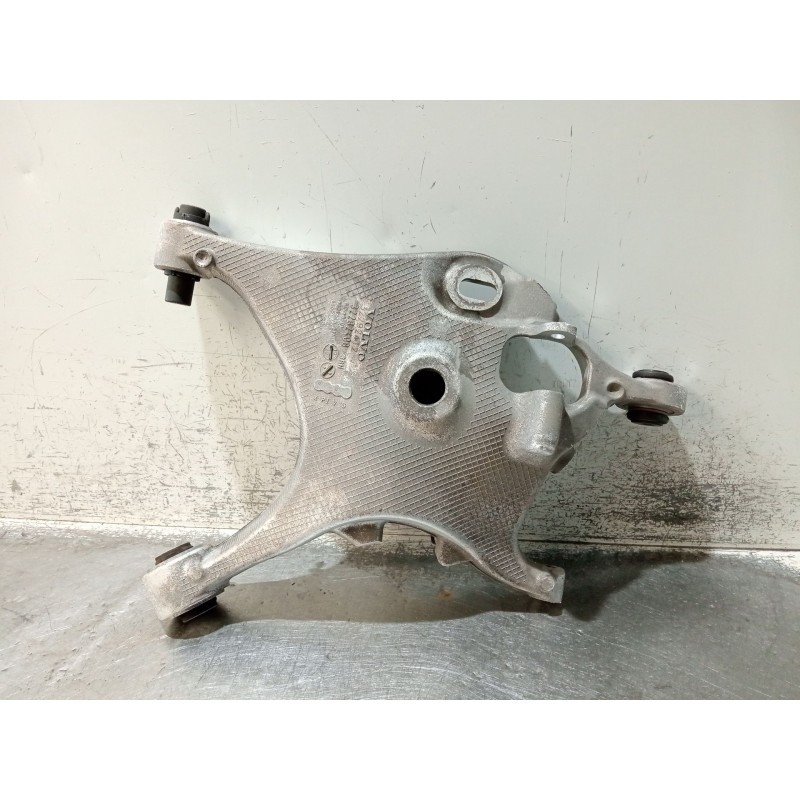 Recambio de brazo suspension inferior trasero derecho para volvo v60 ii (225) d3 referencia OEM IAM 32292408 32292412 