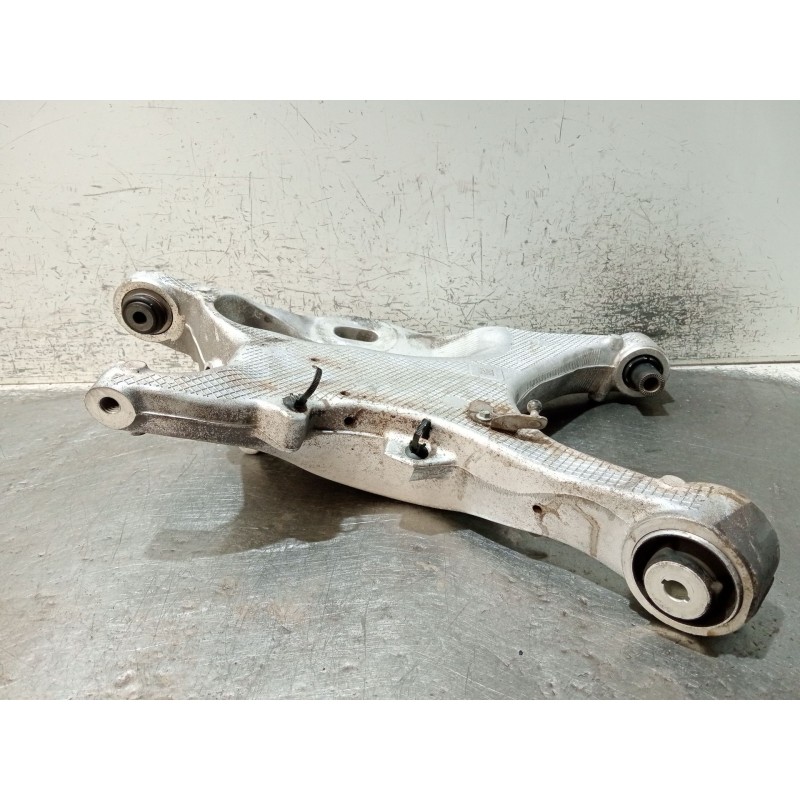 Recambio de brazo suspension inferior trasero derecho para volvo v60 ii (225) d3 referencia OEM IAM 32292408 32292412 