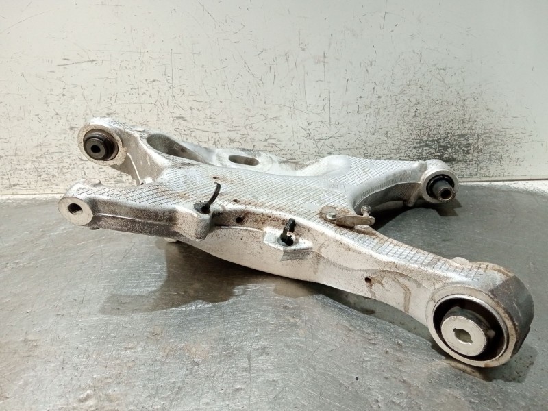 Recambio de brazo suspension inferior trasero derecho para volvo v60 ii (225) d3 referencia OEM IAM 32292408 32292412 