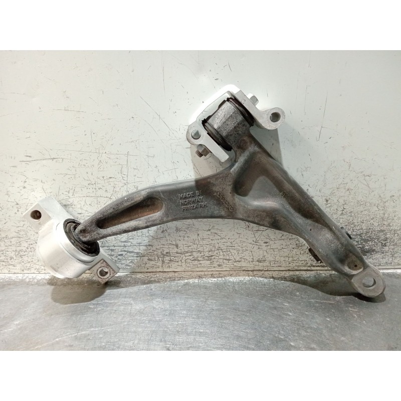 Recambio de brazo suspension inferior delantero derecho para volvo v60 ii (225) d3 referencia OEM IAM 32298154 2710101 