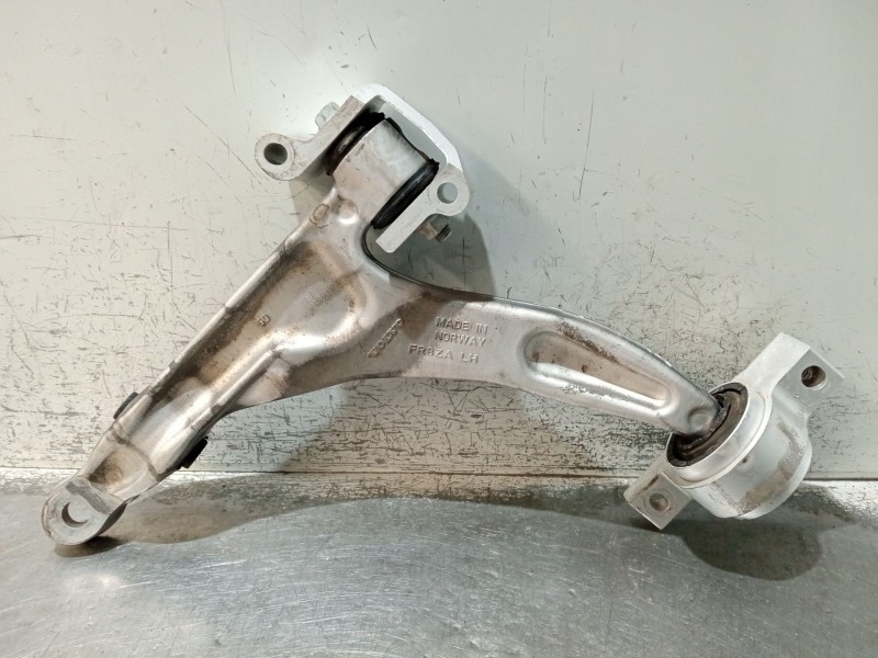 Recambio de brazo suspension inferior delantero izquierdo para volvo v60 ii (225) d3 referencia OEM IAM 32298153 2630357 