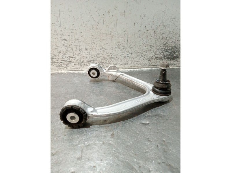 Recambio de brazo suspension superior delantero izquierdo para volvo v60 ii (225) d3 referencia OEM IAM K212702  