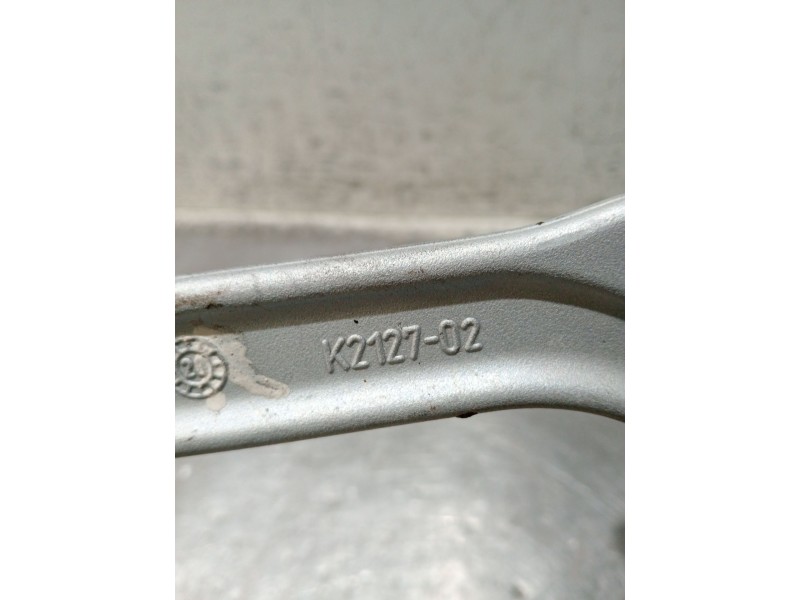 Recambio de brazo suspension superior delantero izquierdo para volvo v60 ii (225) d3 referencia OEM IAM K212702  