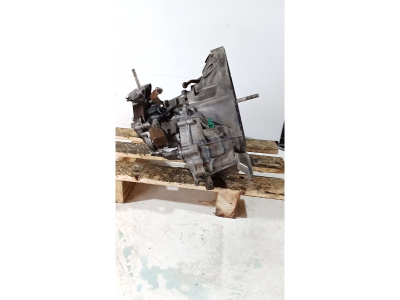 Recambio de caja cambios para fiat punto (188_) 1.3 jtd 16v referencia OEM IAM 1899026037 5v 