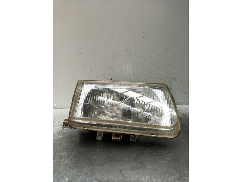 Recambio de faro derecho para volkswagen polo iii (6n1) 60 1.4 referencia OEM IAM 96249600  