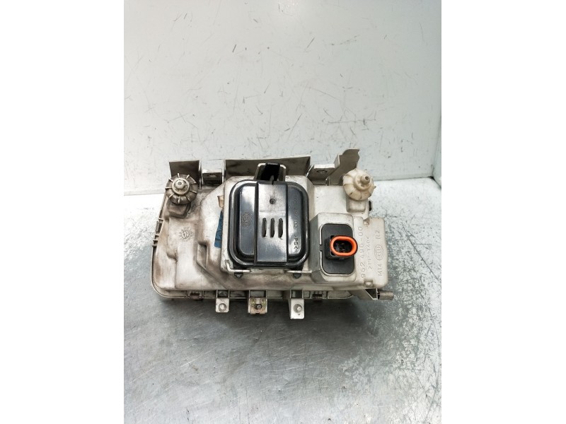 Recambio de faro derecho para volkswagen polo iii (6n1) 60 1.4 referencia OEM IAM 96249600  