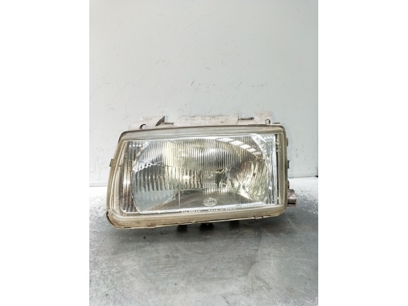 Recambio de faro izquierdo para volkswagen polo iii (6n1) 60 1.4 referencia OEM IAM 96249500  