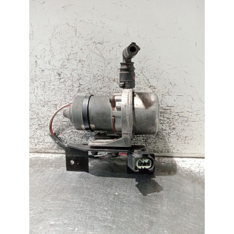 Recambio de depresor freno / bomba vacio para mercedes-benz clase m (w163) ml 270 cdi (163.113) referencia OEM IAM A0004351401 A